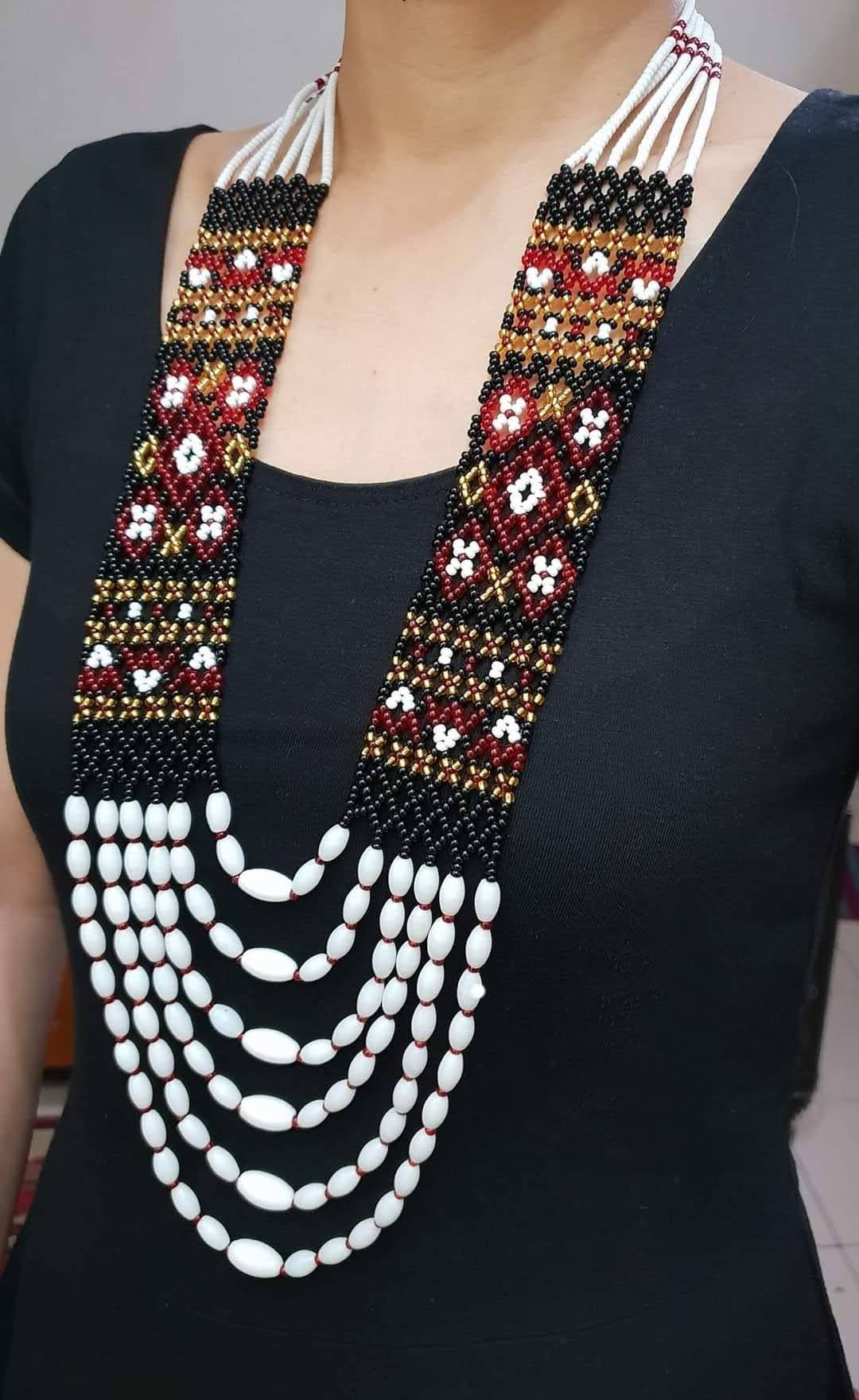 White & Red Kukki Tribe Nagaland Necklace