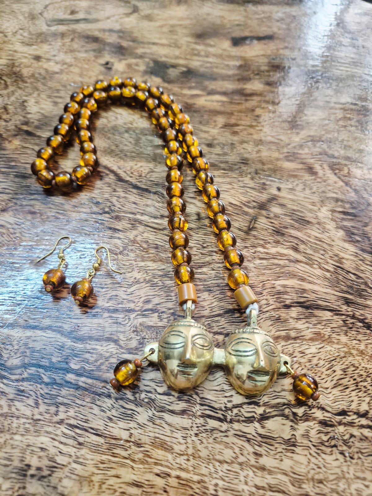 Naga Headhuners 2 Heads Necklace Tiger Eye Beads